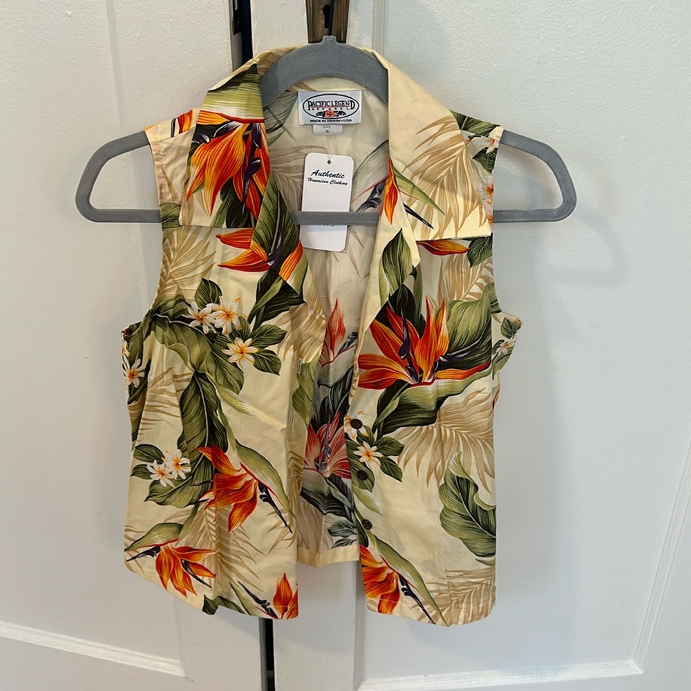 Women’s Hawaiian shirt tank top